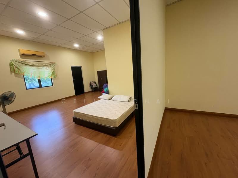 Shop / Office for Rent in Yong Peng (Johor) - Celine Chai - Bedroom - PropertyGuru.com.my