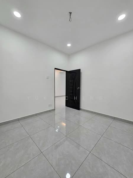 1-storey Terraced House for Sale in Taman Puteri Wangsa (Ulu Tiram) - Yuki Cheng - Interior - PropertyGuru.com.my
