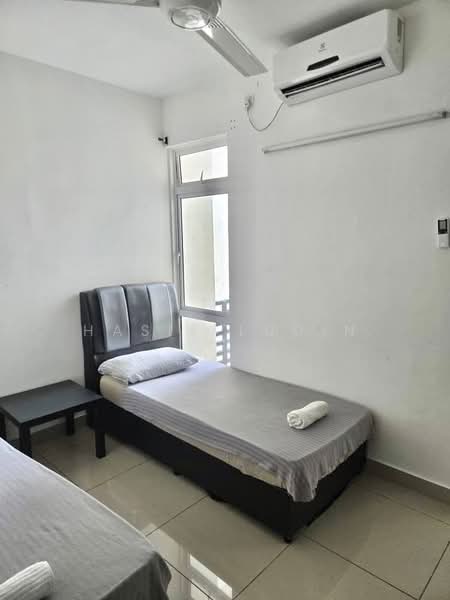 Kondominium untuk Disewa di Dwiputra Residences - Hasif Ludin - Bedroom - PropertyGuru.com.my
