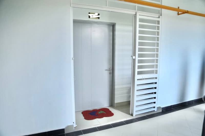 Kondominium untuk Disewa di Dwiputra Residences - Hasif Ludin - Entrance - PropertyGuru.com.my