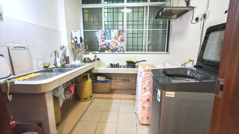Condominium for Sale at Damaipuri - Lee Muzi - Kitchen - PropertyGuru.com.my