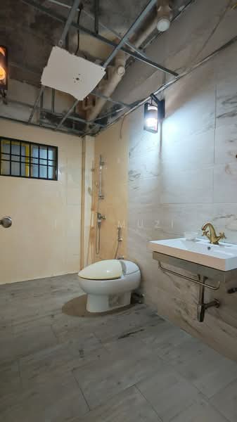 Condominium for Sale at Damaipuri - Lee Muzi - Bathroom - PropertyGuru.com.my