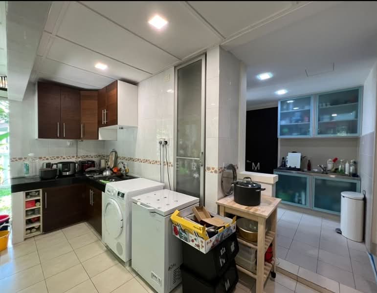 Semi-Detached House for Sale in Mont Kiara (Kuala Lumpur) - Esther Lim - Kitchen - PropertyGuru.com.my