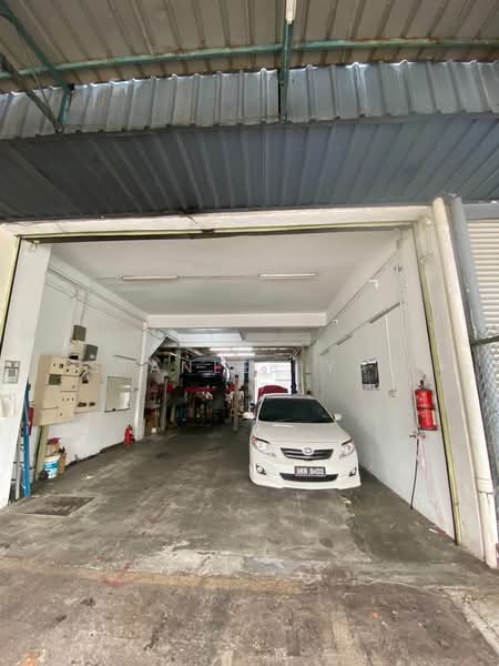 Factory for Sale in Cheras (Selangor) - Stanley Yap - Car Park - PropertyGuru.com.my