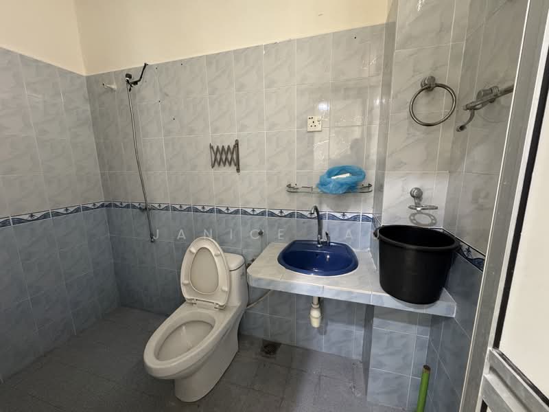 2-storey Terraced House for Sale in Bandar Mahkota Cheras (Cheras) - Janice Lau - Bathroom - PropertyGuru.com.my
