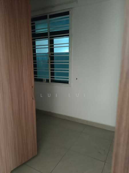 Servis Apartment untuk Disewa di D'Secret Garden (Pangsapuri Kempas Indah) - Lui Lui - Bedroom - PropertyGuru.com.my