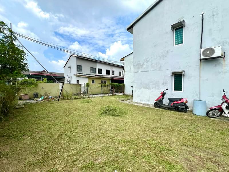 2-storey Terraced House for Sale in Seksyen 7 (Shah Alam) - Hairi Halim - Exterior - PropertyGuru.com.my