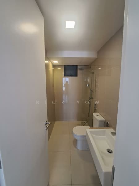 Servis Apartment untuk Disewa di United Point (Residensi Berpadu) - Nick Yow - Bathroom - PropertyGuru.com.my