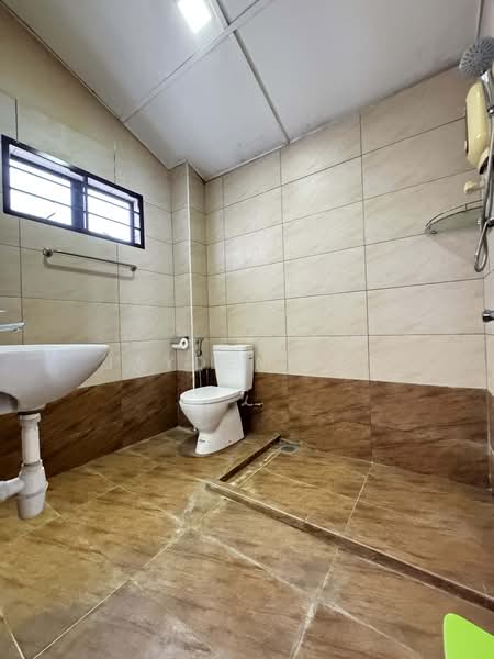 Rumah Teres 2 Tingkat untuk Dijual di Puchong (Selangor) - Jayden Lee - Bathroom - PropertyGuru.com.my