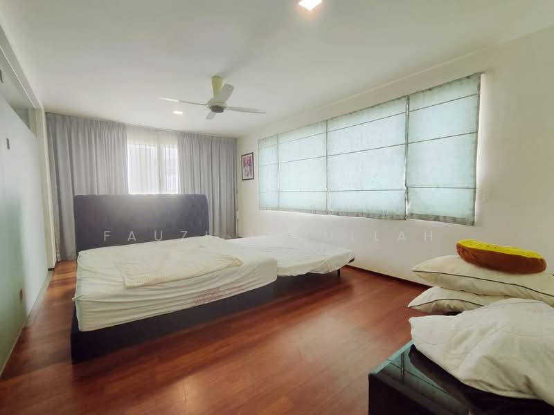 Bungalow for Sale in Lakefront Villa (Cyberjaya) - Fauzi Abdullah - Bedroom - PropertyGuru.com.my