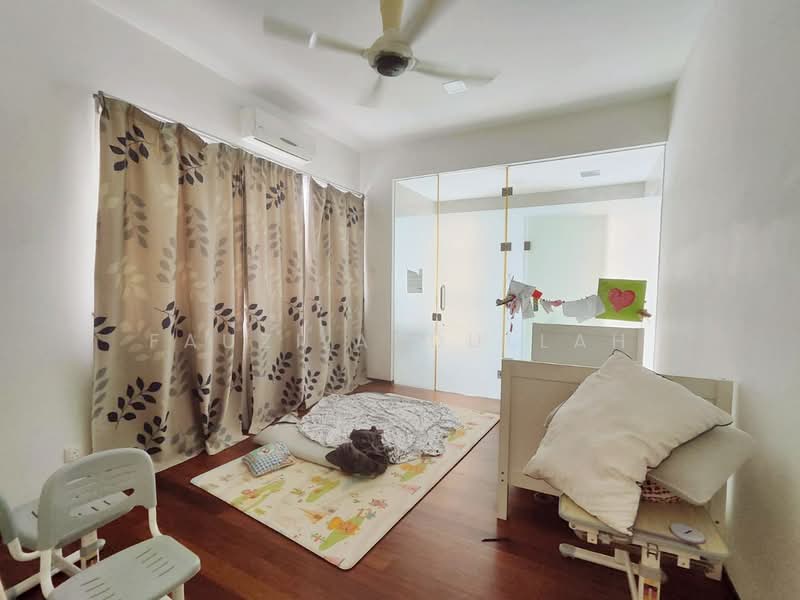 Bungalow for Sale in Lakefront Villa (Cyberjaya) - Fauzi Abdullah - Bedroom - PropertyGuru.com.my