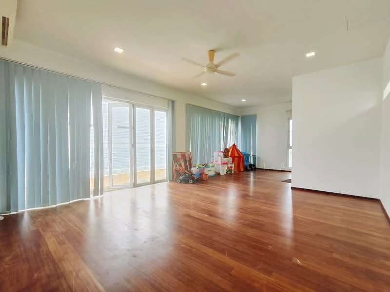 Bungalow for Sale in Lakefront Villa (Cyberjaya) - Fauzi Abdullah - Living Room - PropertyGuru.com.my