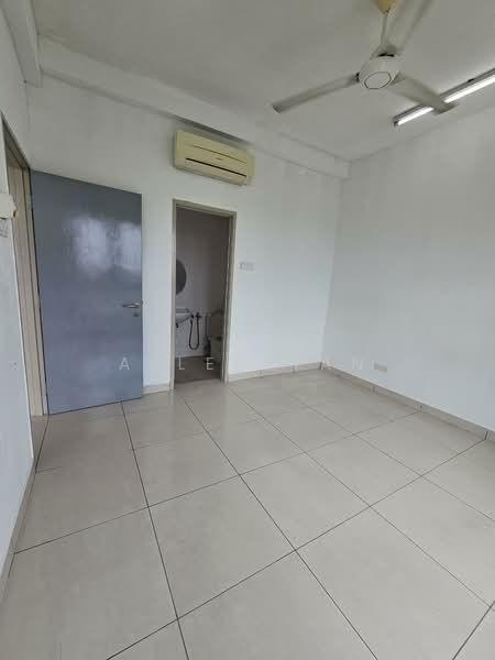 Kondominium untuk Disewa di Zenith Residences - Allen Tan - Bathroom - PropertyGuru.com.my