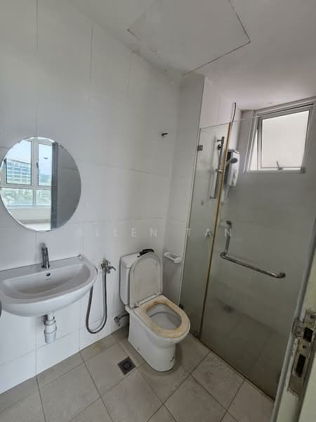 Kondominium untuk Disewa di Zenith Residences - Allen Tan - Bathroom - PropertyGuru.com.my