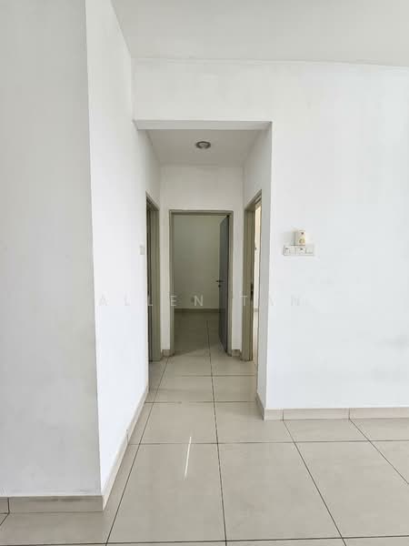 Kondominium untuk Disewa di Zenith Residences - Allen Tan - Corridor - PropertyGuru.com.my