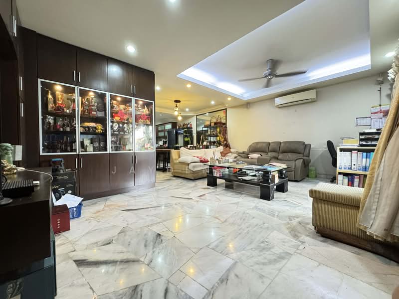Rumah Teres 2 Tingkat untuk Dijual di Puchong (Selangor) - Jayden Lee - Living Room - PropertyGuru.com.my
