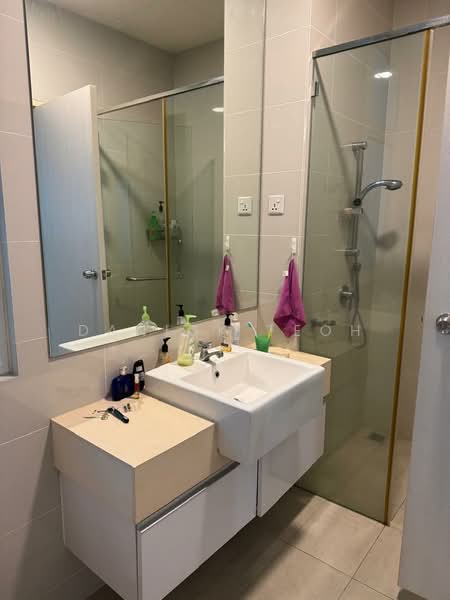 Kondominium untuk Disewa di Ferringhi Residence - Danick Teoh - Bathroom - PropertyGuru.com.my