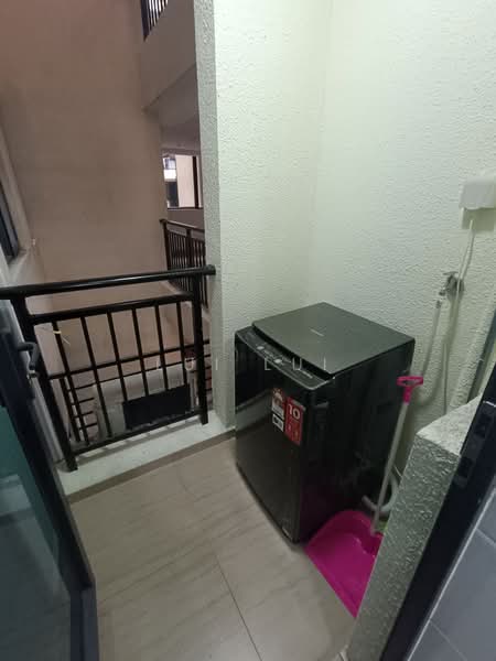 Service Residence for Rent at Country Garden Central Park - Lui Lui - Yard - PropertyGuru.com.my