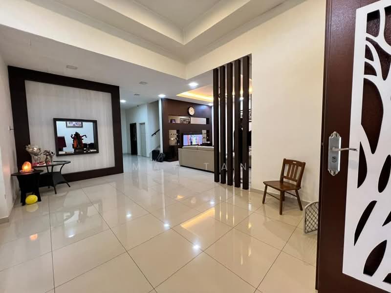 Rumah Berkembar untuk Dijual di Taman Sri Kluang (Kluang) - May Tan - Living Room - PropertyGuru.com.my