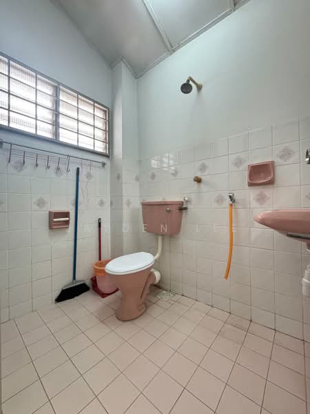 2-storey Terraced House for Sale in Puchong (Selangor) - Jayden Lee - Bathroom - PropertyGuru.com.my