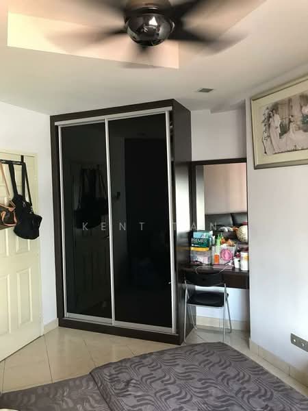 Kondominium untuk Dijual di Changkat View - Kent Tan - Bedroom - PropertyGuru.com.my