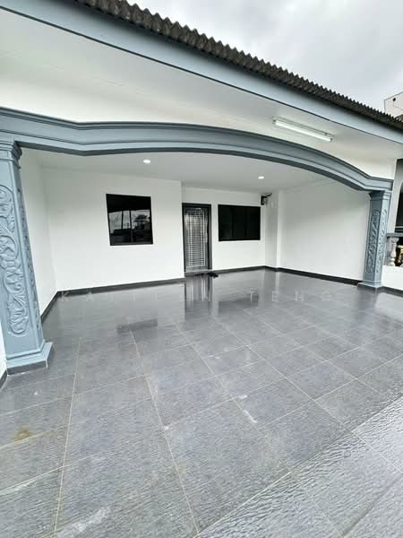 Rumah Teres 1 Tingkat untuk Dijual di Taman Ungku Tun Aminah (Skudai) - Kaitlyn Teng - Exterior - PropertyGuru.com.my