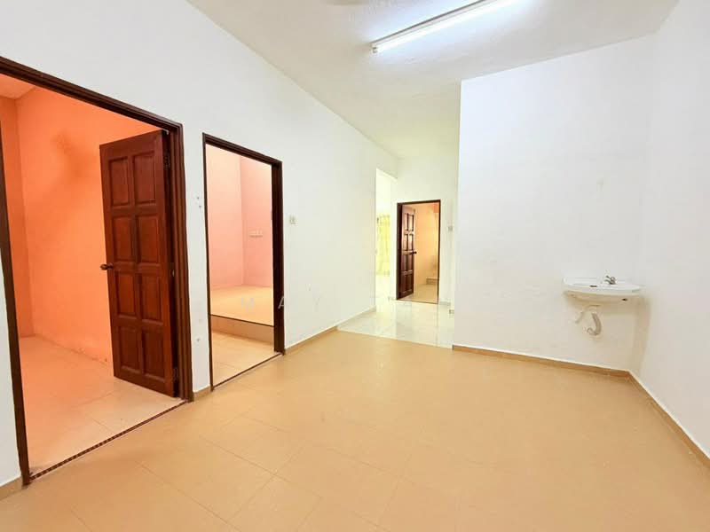 Rumah Teres 1 Tingkat untuk Dijual di Taman Sri Kluang (Kluang) - May Tan - Interior - PropertyGuru.com.my