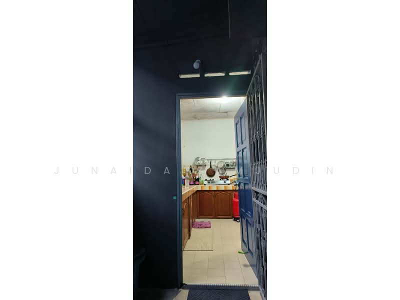 2-storey Terraced House for Sale in Taman Teluk Pulai (Klang) - Junaida Zamjudin - Kitchen - PropertyGuru.com.my