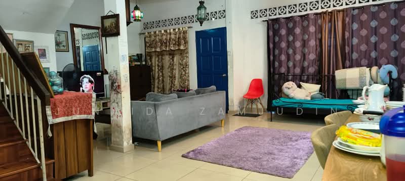 2-storey Terraced House for Sale in Taman Teluk Pulai (Klang) - Junaida Zamjudin - Living Room - PropertyGuru.com.my
