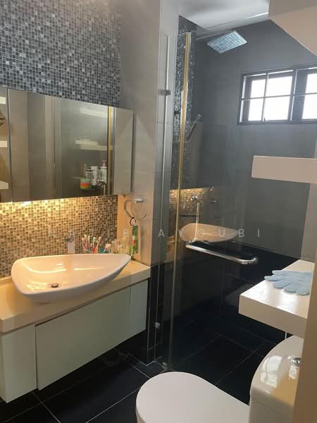 Bungalow for Sale in Ampang (Selangor) - Najib Ayoubi - Bathroom - PropertyGuru.com.my