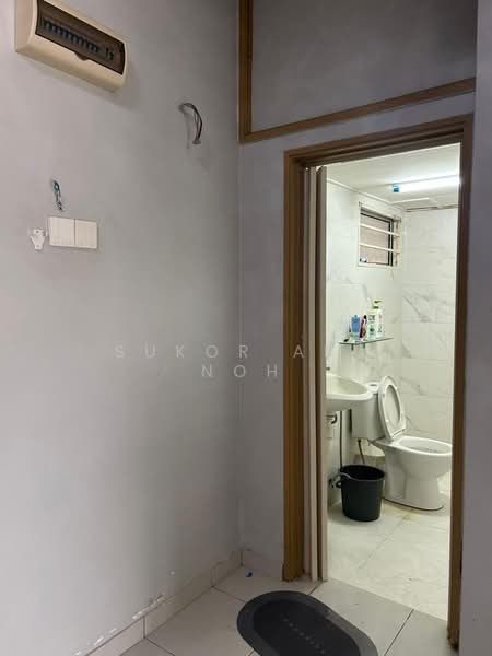 Rumah Teres 2 Tingkat untuk Disewa di Rawang (Selangor) - Sukor Abu Noh - Bathroom - PropertyGuru.com.my