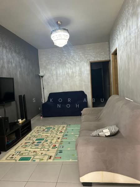 Rumah Teres 2 Tingkat untuk Disewa di Rawang (Selangor) - Sukor Abu Noh - Living Room - PropertyGuru.com.my