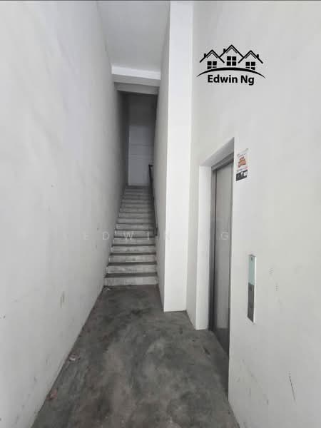 Shop / Office for Rent in Aspen Vision City (Batu Kawan) - Edwin Ng - Corridor - PropertyGuru.com.my
