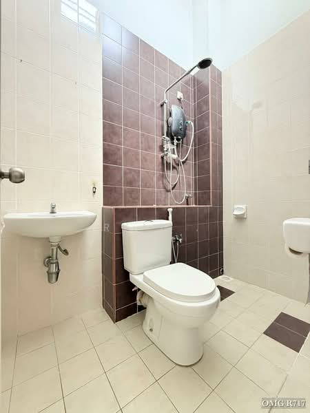2-storey Terraced House for Rent in Setia Alam (Selangor) - Ryan . - Bathroom - PropertyGuru.com.my