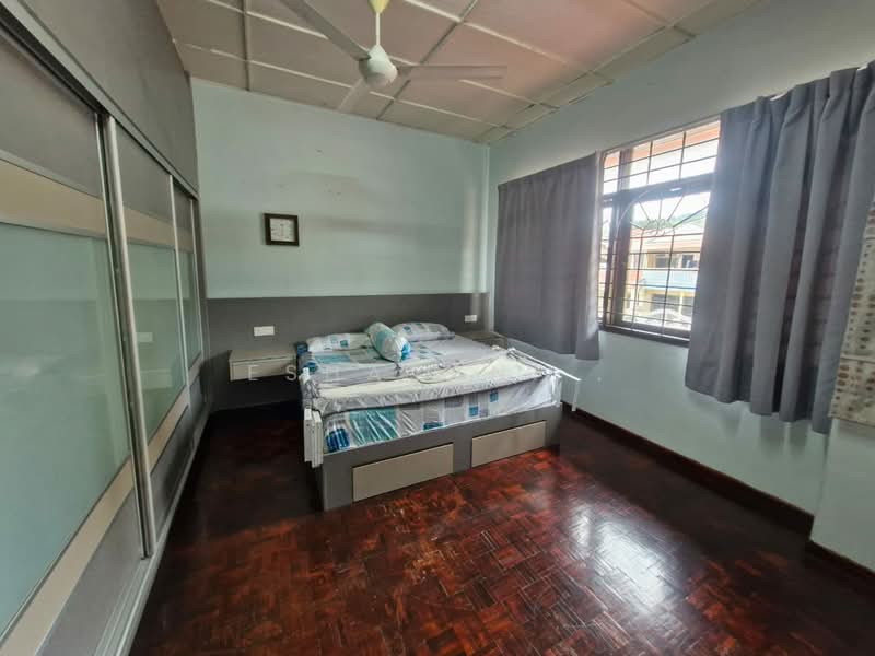 Rumah Teres 2 Tingkat untuk Dijual di Batu 9 (Cheras) - Esharani . - Bedroom - PropertyGuru.com.my