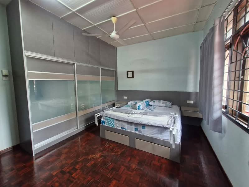 Rumah Teres 2 Tingkat untuk Dijual di Batu 9 (Cheras) - Esharani . - Bedroom - PropertyGuru.com.my