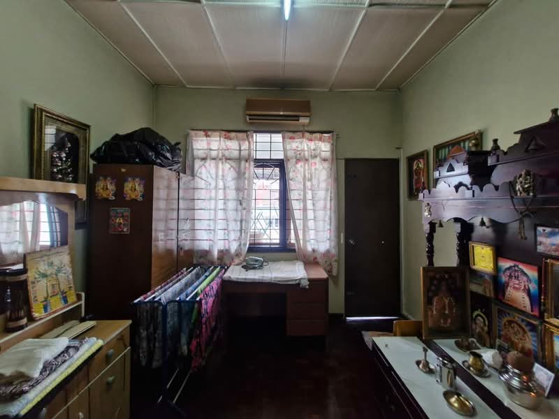 Rumah Teres 2 Tingkat untuk Dijual di Batu 9 (Cheras) - Esharani . - PropertyGuru.com.my