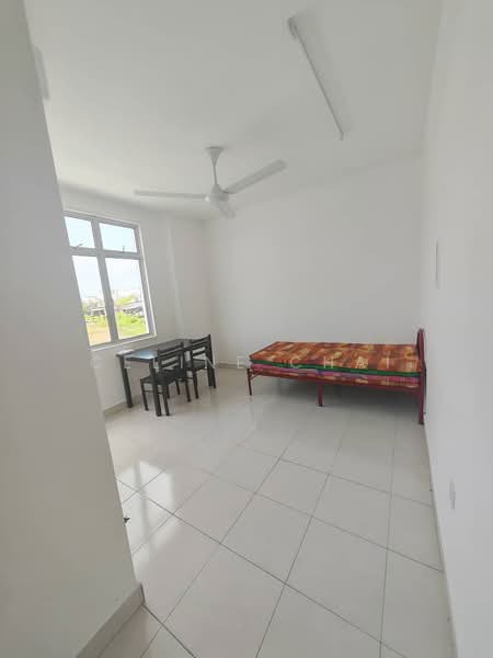 2-storey Terraced House for Sale in Taman Mengkibol (Kluang) - Celine Chai - Bedroom - PropertyGuru.com.my