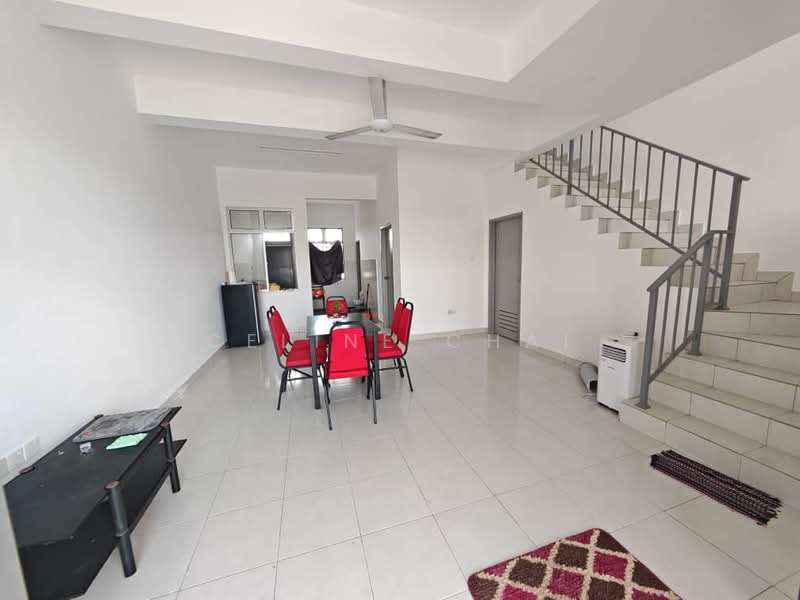2-storey Terraced House for Sale in Taman Mengkibol (Kluang) - Celine Chai - Living Room - PropertyGuru.com.my