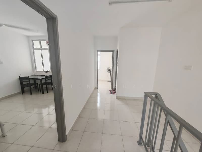 2-storey Terraced House for Sale in Taman Mengkibol (Kluang) - Celine Chai - Dining Room - PropertyGuru.com.my