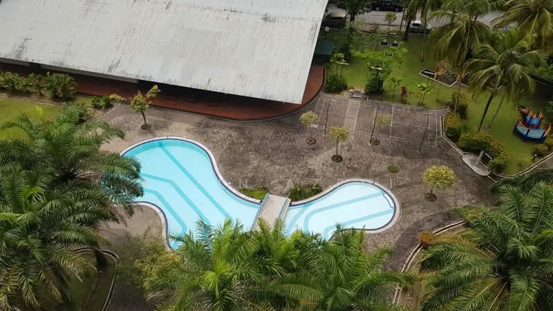 Kondominium untuk Dijual di Sinaran Ukay Residence - Fatin Azemi - Pool - PropertyGuru.com.my