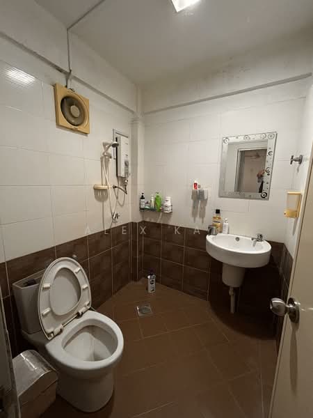 Rumah Teres 2 Tingkat untuk Dijual di Jalan Klang Lama (Old Klang Road) (Kuala Lumpur) - Alex Kan - Bathroom - PropertyGuru.com.my