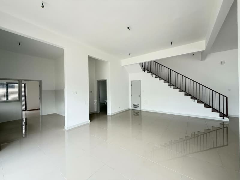2-storey Terraced House for Sale in Taman Cahaya Alam (Shah Alam) - Izza Is - PropertyGuru.com.my