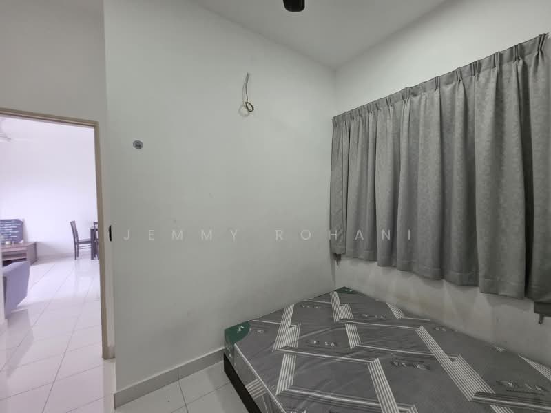 Kondominium untuk Disewa di Green Beverly Hills - Residensi Lili - Jemmy Rohani - Bedroom - PropertyGuru.com.my