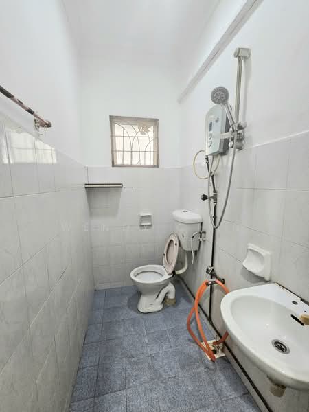 2-storey Terraced House for Sale in BANDAR PUCHONG JAYA (Puchong) - Wendy Chin - Bathroom - PropertyGuru.com.my