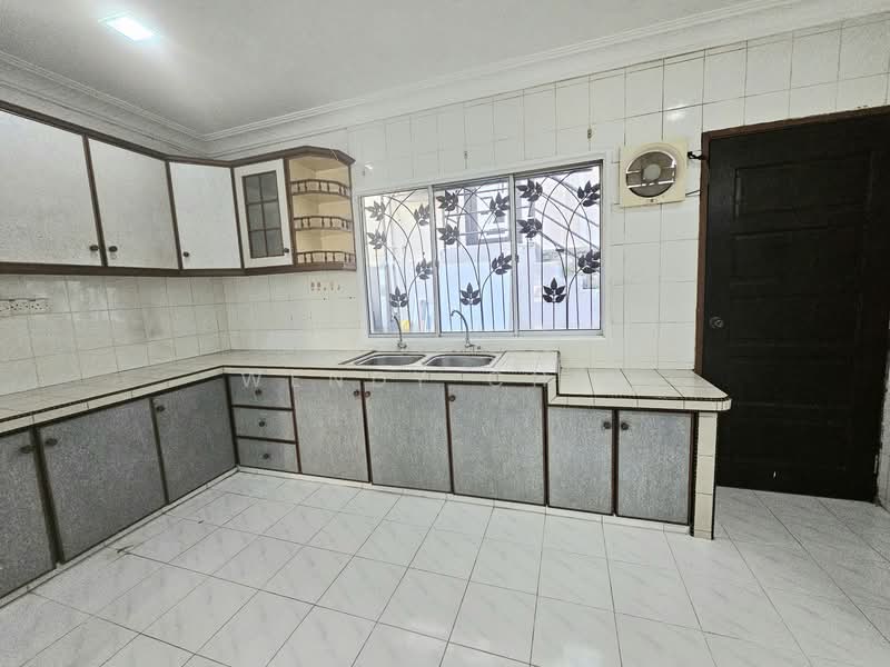 2-storey Terraced House for Sale in BANDAR PUCHONG JAYA (Puchong) - Wendy Chin - Kitchen - PropertyGuru.com.my
