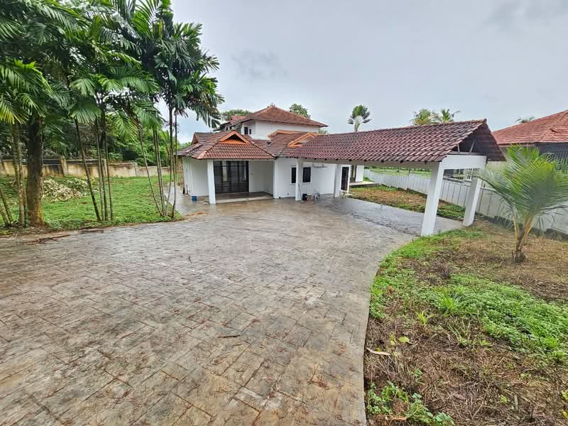 Rumah Banglo untuk Dijual di Country Heights (Kajang) - Lewis Tam - Exterior - PropertyGuru.com.my