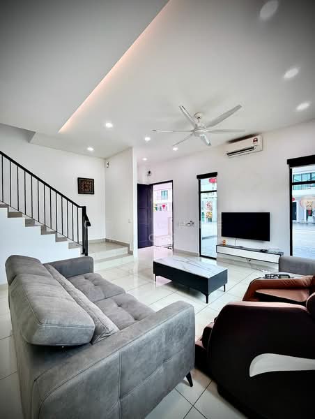 Rumah Teres 2 Tingkat untuk Dijual di Bandar Cassia (Batu Kawan) - Ooi Chee Khoon - Living Lounge - PropertyGuru.com.my