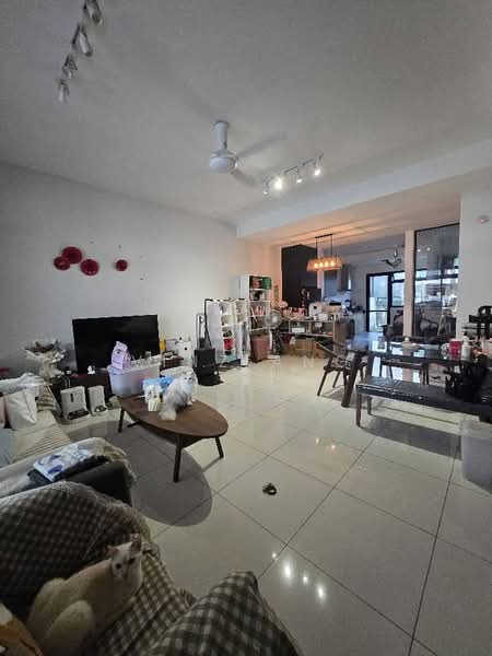 Terraced House for Sale in Johor Bahru (Johor) - Vinz Ang - Living Room - PropertyGuru.com.my