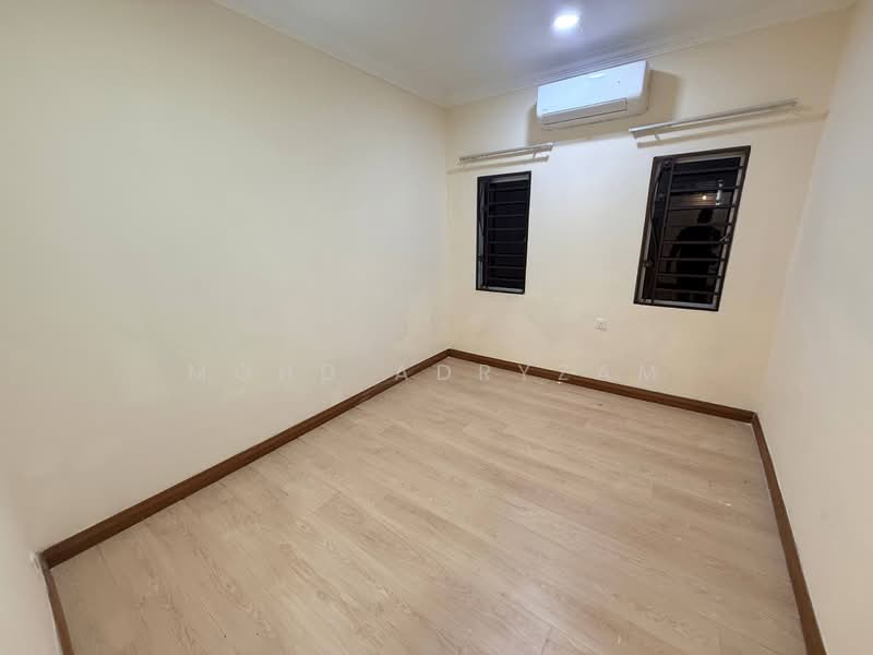 Semi-Detached House for Sale in Kampung Jalan Kebun (Shah Alam) - Mohd Adryzam - Interior - PropertyGuru.com.my